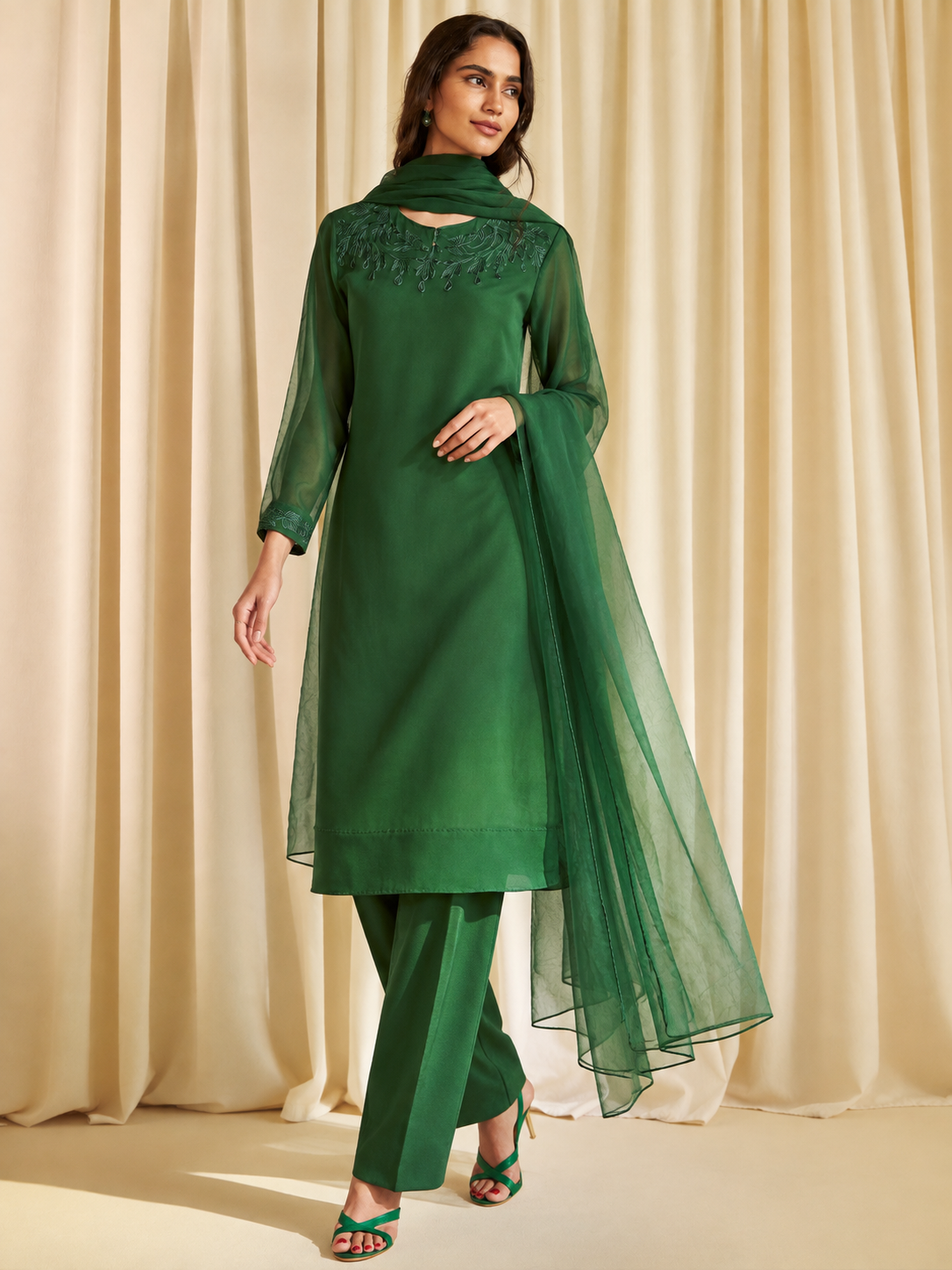AI demo — Emerald Organza Kurta Set, angle